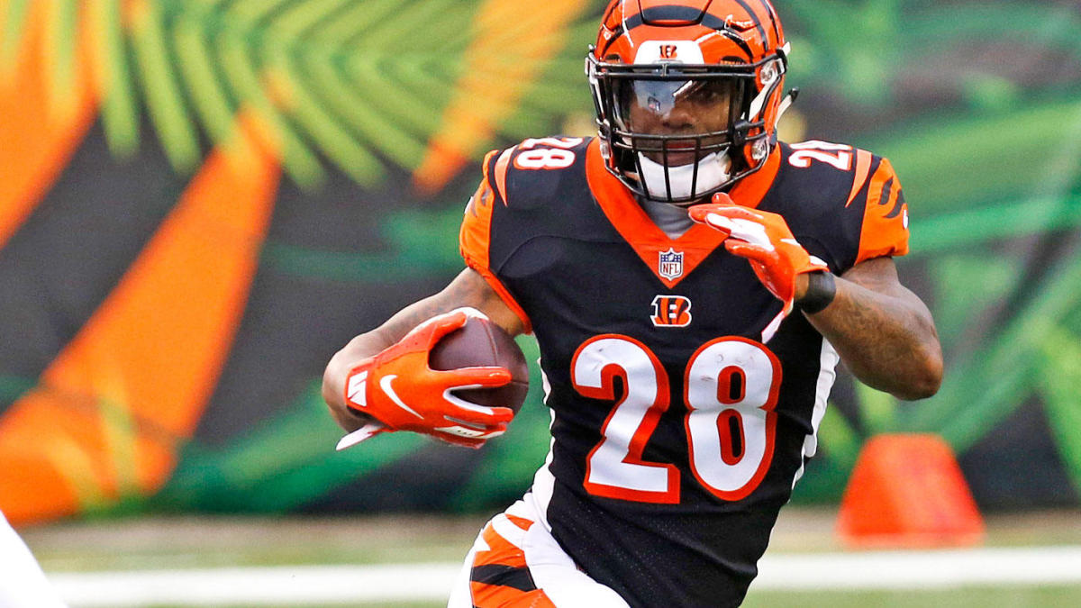 Bengals place Joe Mixon on injured reserve with foot injury, he will